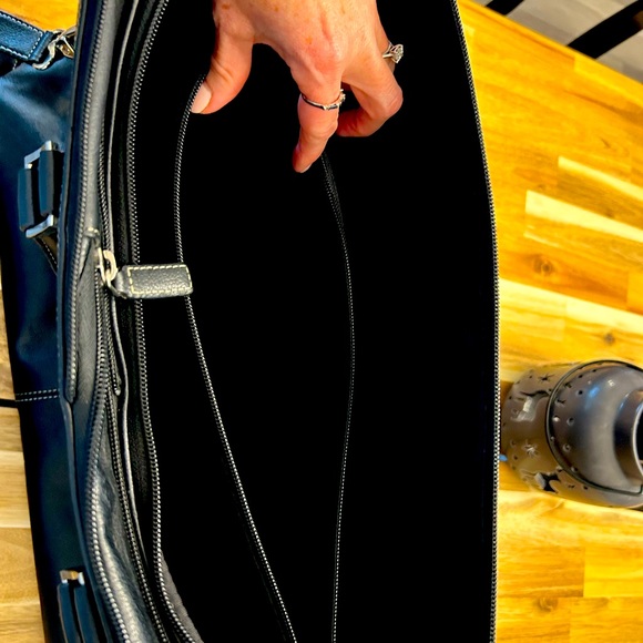 Satchel/briefcase brand new without tags! - Picture 4 of 4